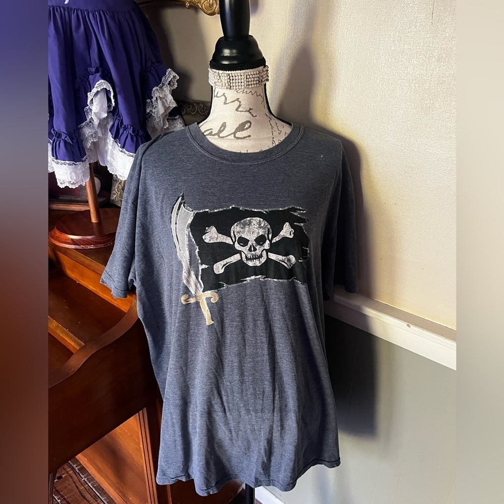 🩶 Mens Vintage Grey Skeleton Tee Size L